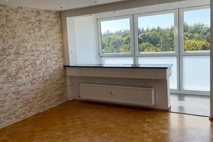 Helle 2-Zimmer Wohnung im 7.OG in Frauenaurach 2 zimmer