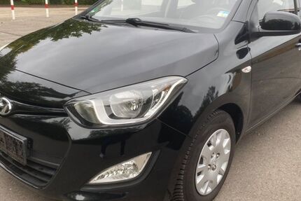 Hyundai i20 122.500 km 4.400 € Osthofen 67574