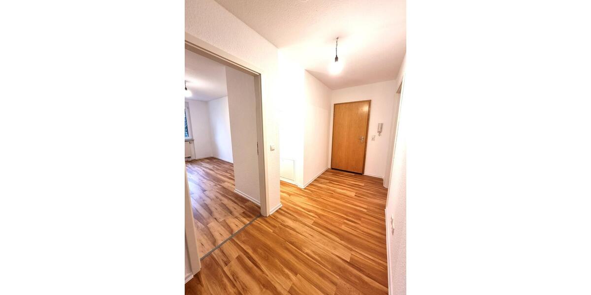 Etagenwohnung Bretten - 3 Zimmer, 83 m&sup2;, 980&euro; | Angebot:26677147