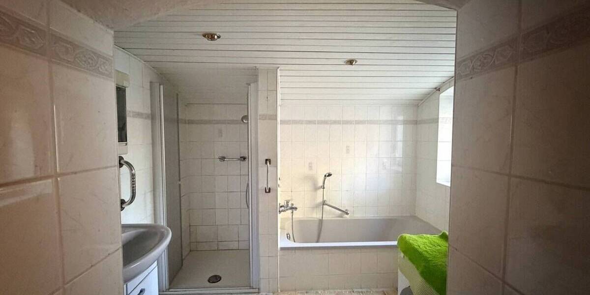 Einfamilienhaus Niedercunnersdorf Niedercunnersdorf - 8 Zimmer, 106 m&sup2;, 91.500&euro; | Angebot:25771214