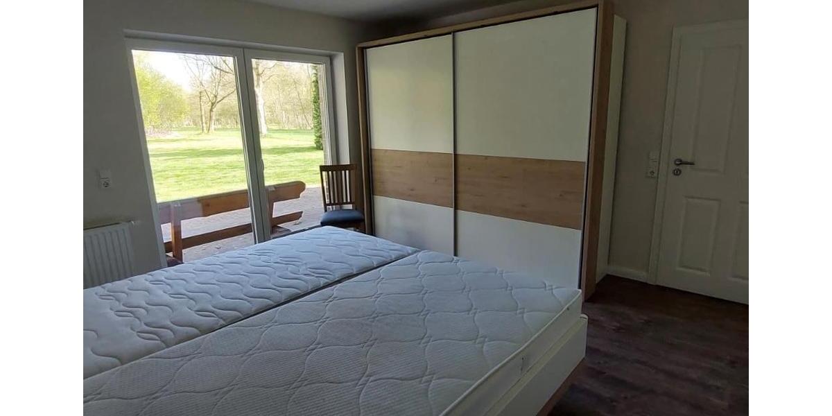 Einfamilienhaus Ostrhauderfehn - 4 Zimmer, 190 m&sup2;, 1.400&euro; | Angebot:26284220