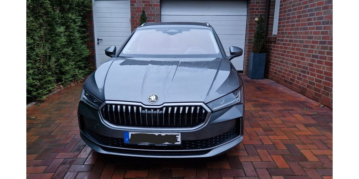 Skoda Superb 7.800 km 42.999 &euro; Emden 26723