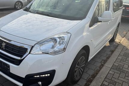 Peugeot Partner 81.744 km 10.390 &euro; Saarbrücken Dudweiler 66125