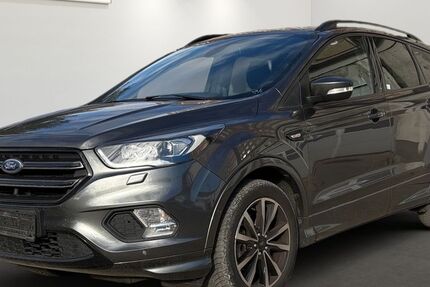 Ford Kuga 121.824 km 9.799 &euro; Berlin 12681