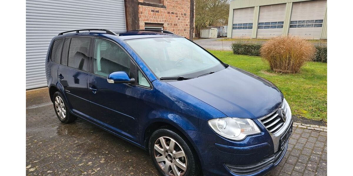 VW Touran 194.796 km 5.300 &euro; Bad Arolsen 34454