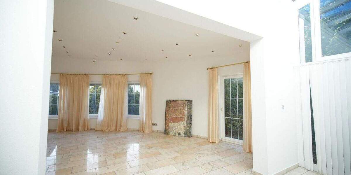 Einfamilienhaus Bad Salzuflen Innenstadt - 3 Zimmer, 135 m&sup2;, 1.390&euro; | Angebot:25539064