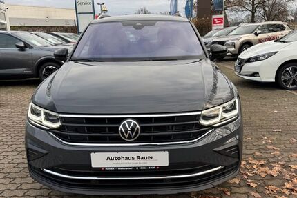 VW Tiguan 68.453 km 28.890 € Erkner 15537