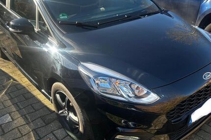 Ford Fiesta 130.000 km 9.600 &euro; Wardenburg 26203