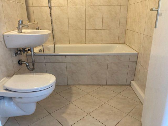 Etagenwohnung Hermsdorf - 3 Zimmer, 60 m&sup2;, 360&euro; | Angebot:26143764