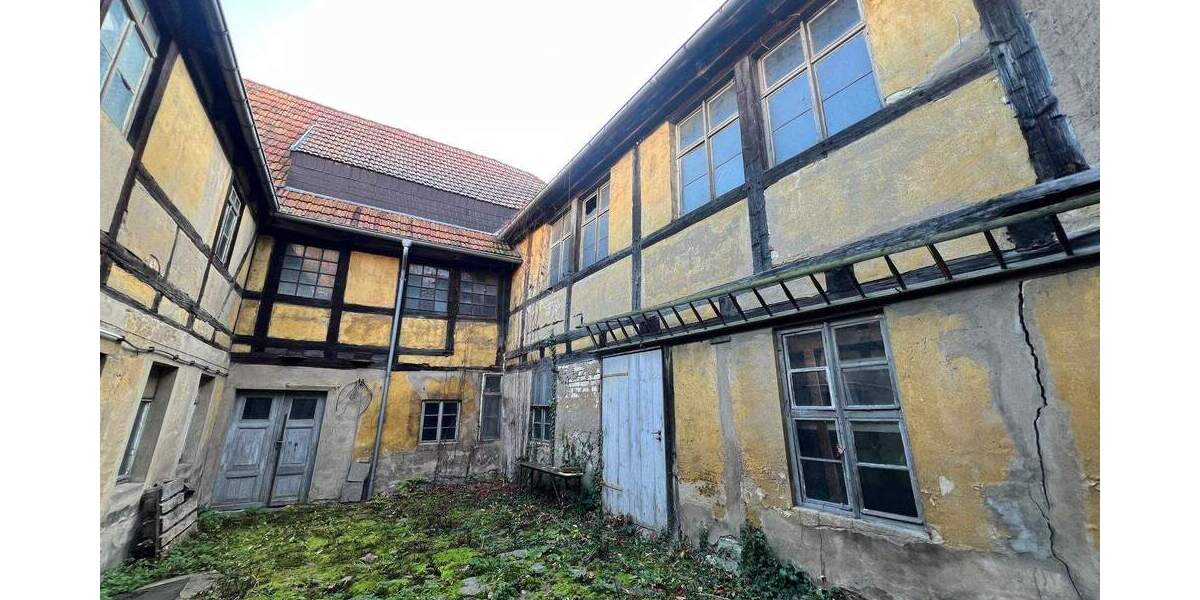 Immobilienpaket bestehend aus EFH, MFH, HH, unsa. HH in Oschatz zimmer