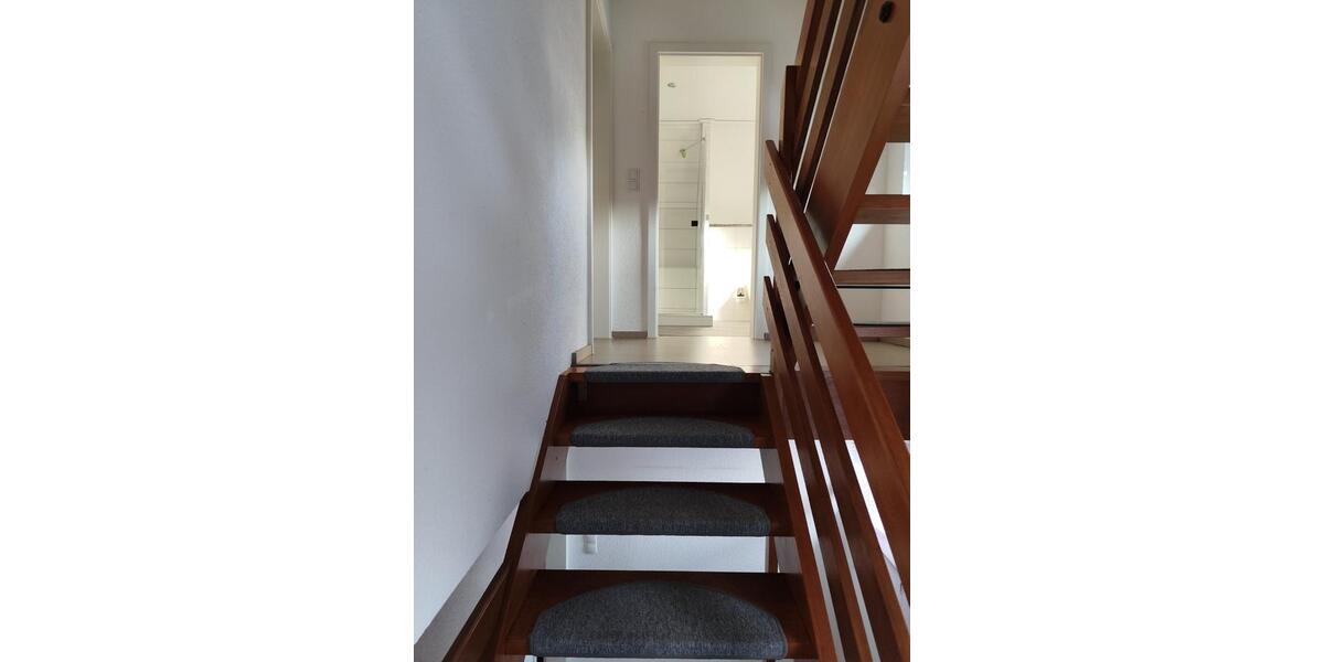 Doppelhaushälfte Murrhardt - 4 Zimmer, 90 m&sup2;, 1.200&euro; | Angebot:24658340