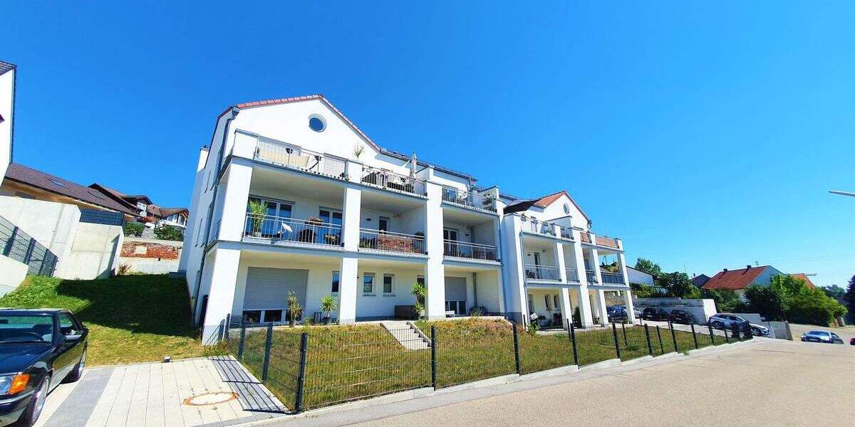 Etagenwohnung Lenting - 3 Zimmer, 82 m&sup2;, 1.189&euro; | Angebot:26751545