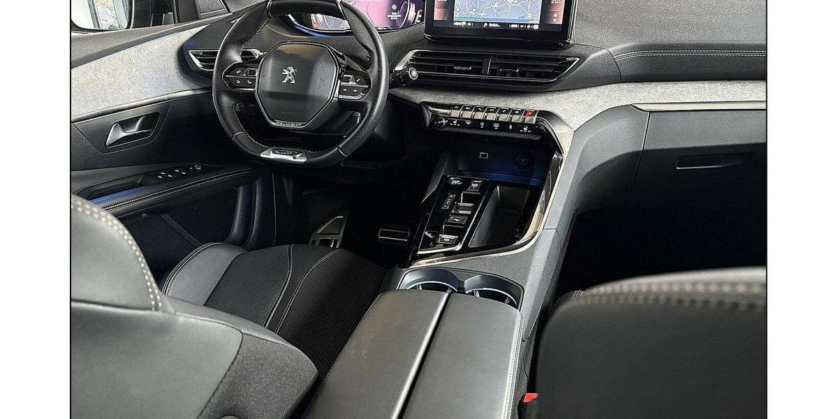 Peugeot 3008 1.2 Puretech GT ACC LED Kamera Keyless Ass. 36.000 km 22.999 &euro; Stade 21682