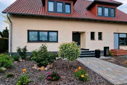 Haus Genthin - 6 Zimmer, 210 m&sup2;, 290.000&euro; | Angebot:26886541