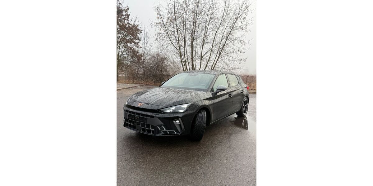 Cupra Leon 17.867 km 27.000 &euro; Hoppegarten 15366