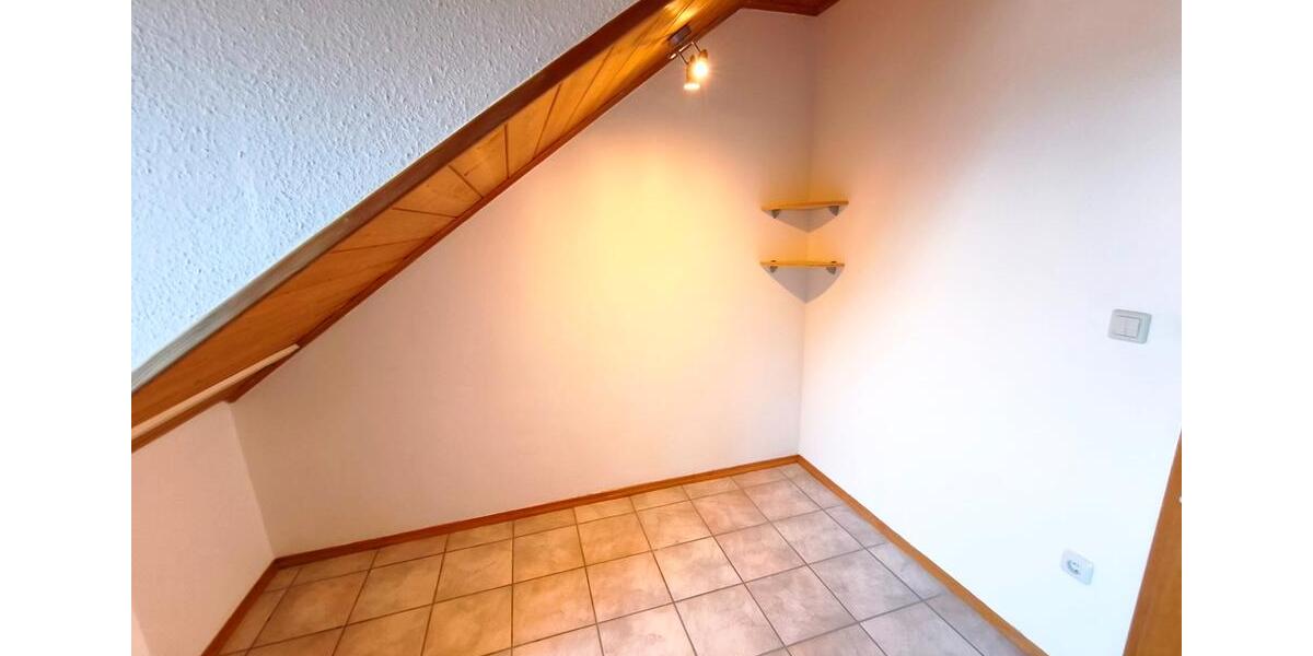 Dachgeschoßwohnung Bad Griesbach im Rottal - 3 Zimmer, 67 m&sup2;, 620&euro; | Angebot:26411399