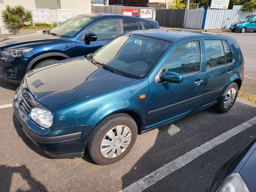 VW Golf 75.412 km 3.200 € Langenfeld 40764