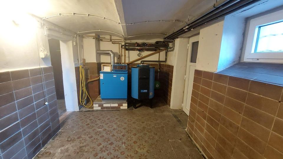Mehrfamilienhaus, Wohnhaus Saalfeld (Saale) - 6 Zimmer, 136 m&sup2;, 259.000&euro; | Angebot:24369733