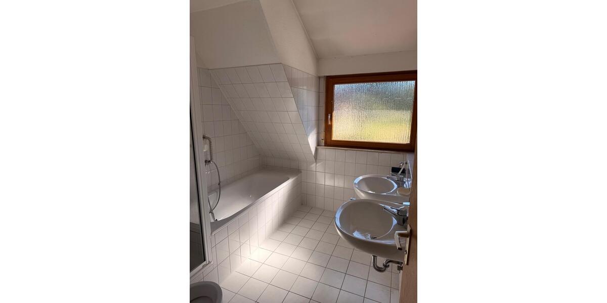 Etagenwohnung Meersburg - 4 Zimmer, 91 m&sup2;, 449.000&euro; | Angebot:27096936