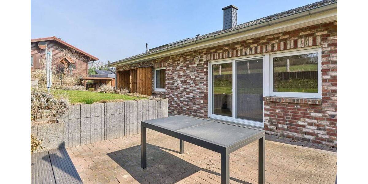 Bungalow Malente / Neukirchen Neukirchen - 4 Zimmer, 121 m&sup2;, 399.000&euro; | Angebot:26208386