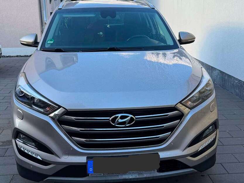 Hyundai TUCSON 74.100 km 18.300 € Freinsheim 67251