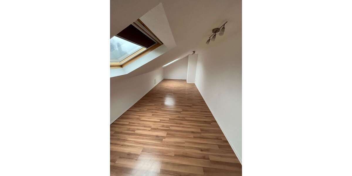 Etagenwohnung Kaiserslautern Bahnheim - 4 Zimmer, 90 m&sup2;, 890&euro; | Angebot:26456291