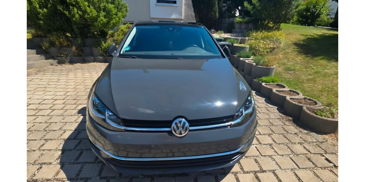 VW Golf 136.386 km 14.500 &euro; Kipfenberg 85110