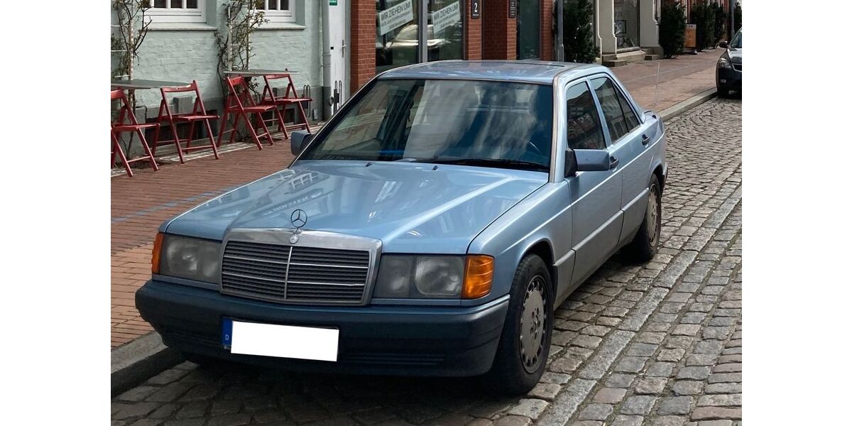 Mercedes-Benz 190 337.000 km 3.000 &euro; Odderade 25785