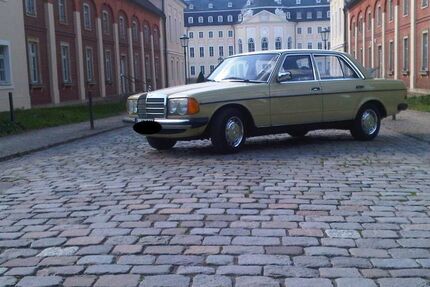 Mercedes-Benz 230 132.370 km 8.700 &euro; Wermsdorf 04779