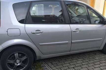 Renault Scenic 189.807 km 1.700 € Rottenburg 72108