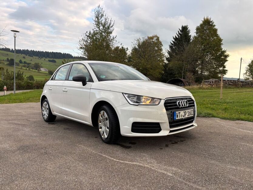 Audi A1 128.800 km 14.400 € Ibach 79837