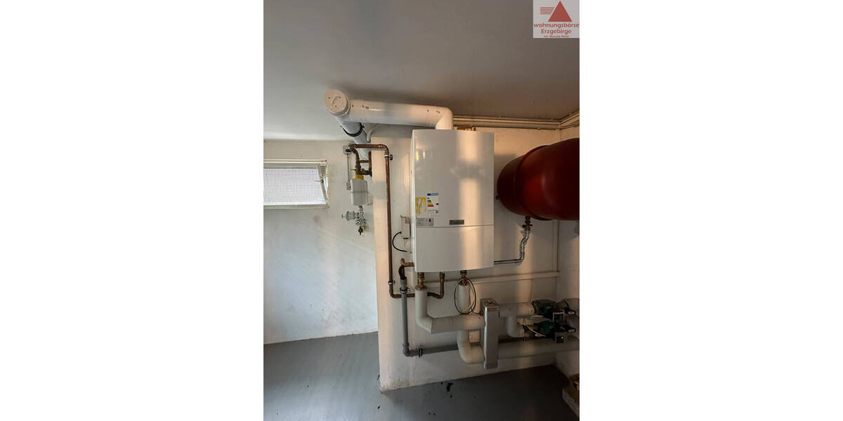 Eigentumswohnung in Traumlage: 4-Raum, Balkon & Stellplatz in Oelsnitz | Erzgebirge bei Stollberg 4 zimmer