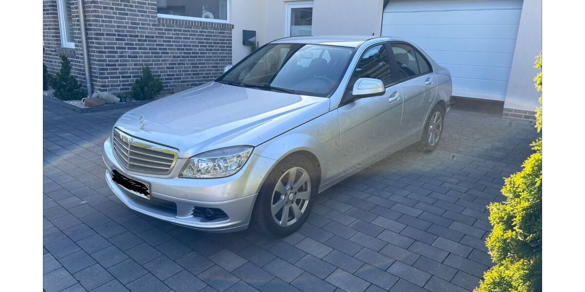 Mercedes-Benz C 200 128.432 km 7.500 &euro; Börger 26904