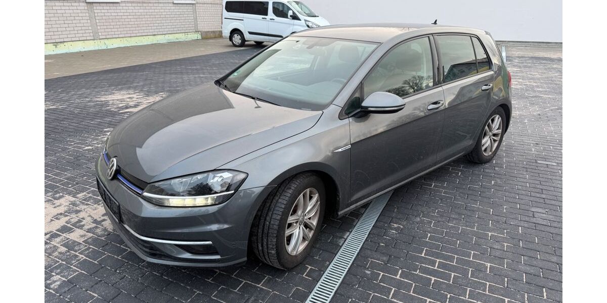 VW Golf 160.505 km 10.990 &euro; Magstadt 71106