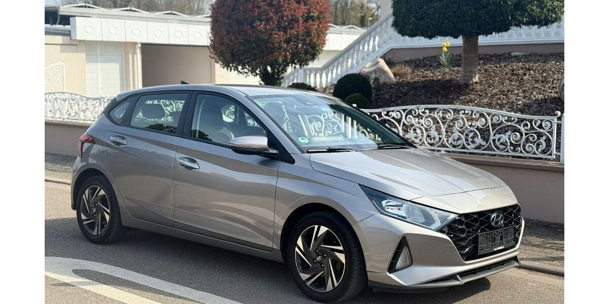 Hyundai i20 41.000 km 14.990 &euro; Hördt 76771