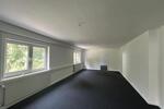 Modernisiertes Büro mit Lagerhalle in Kirchlengern