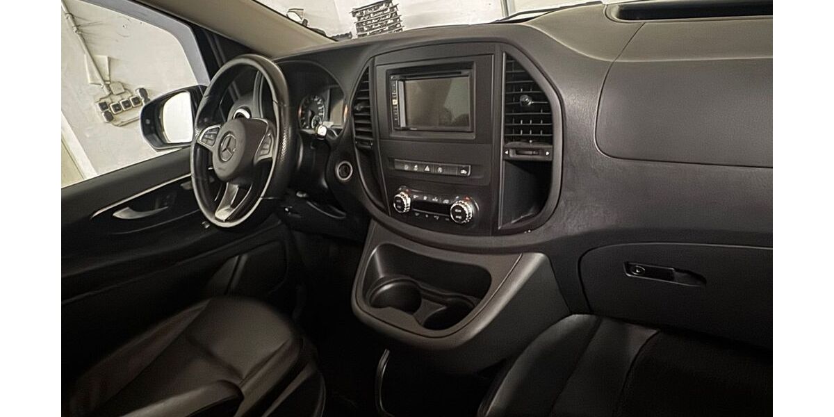 Mercedes-Benz Vito 560.000 km 16.900 &euro; Ellefeld 08236