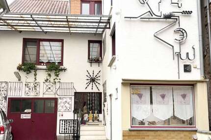 Haus Neustadt Gimmeldingen Gimmeldingen - 6 Zimmer, 141 m&sup2;, 699.000&euro; | Angebot:25356345