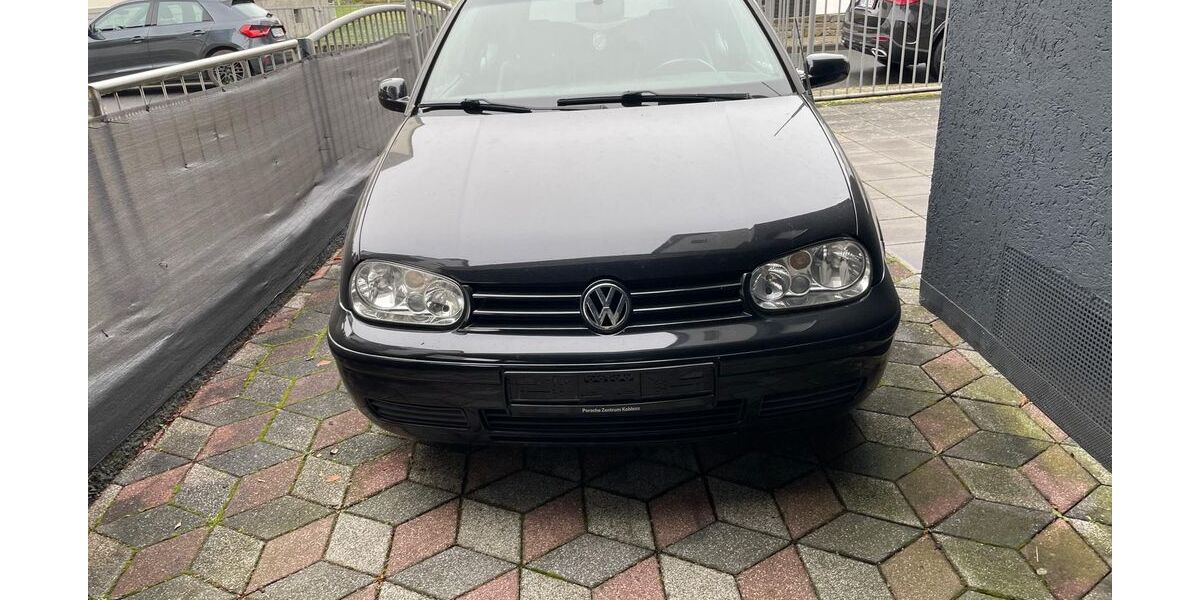 VW Golf 225.000 km 5.500 &euro; Dernbach 56428