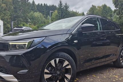 Opel Grandland (X) 42.050 km 27.990 &euro; Schneeberg 08289