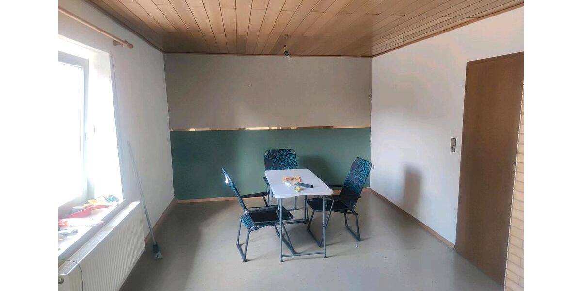 Erdgeschoßwohnung Wackersdorf - 3 Zimmer, 75 m&sup2;, 750&euro; | Angebot:26427259