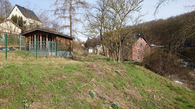 Großzügige Baulücke, sofort bebaubar auch zweigeschossig ! zimmer