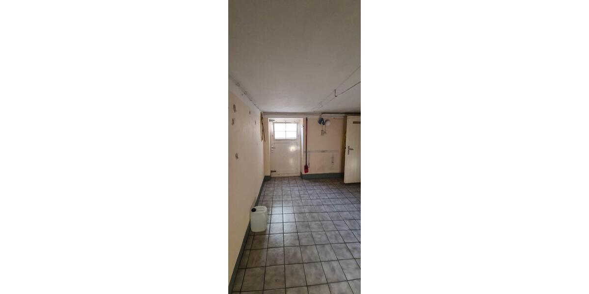 Einfamilienhaus Lage - 1.200&euro; | Angebot:24786244
