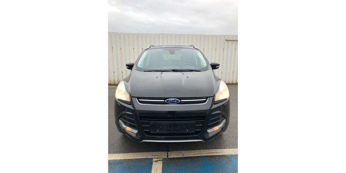 Ford Kuga 140.000 km 8.400 &euro; Essen 45356