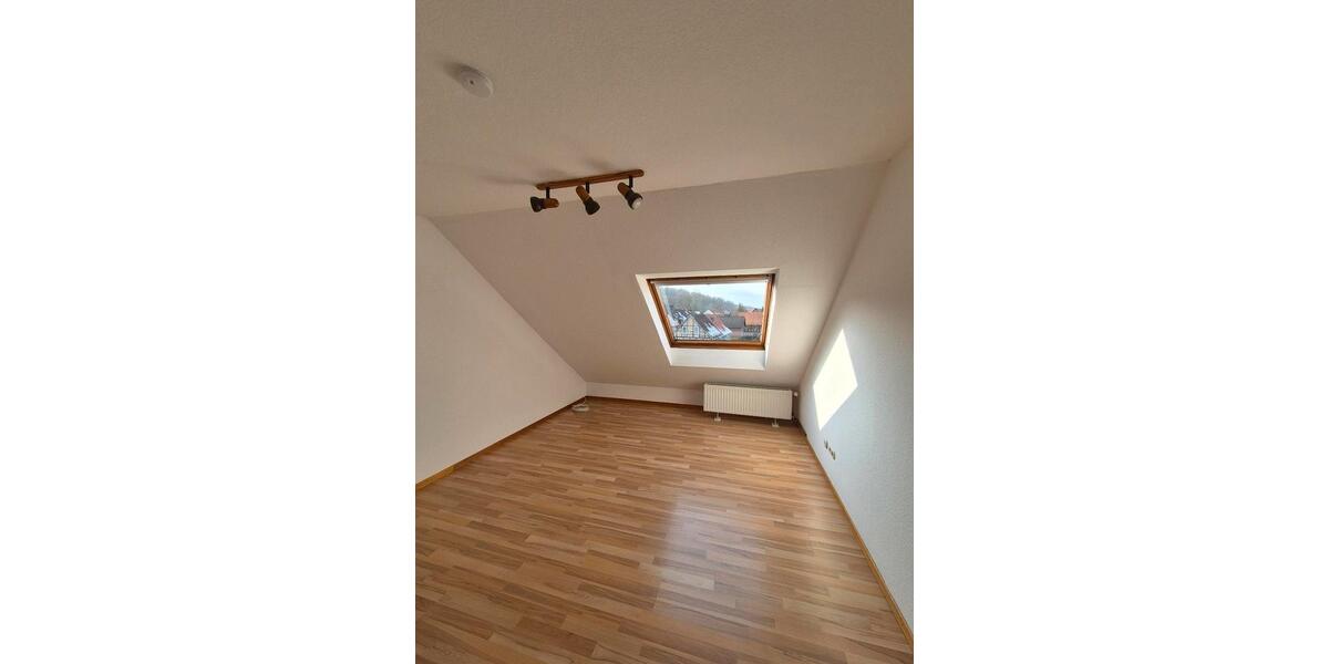 Dachgeschoßwohnung Salzgitter Ortschaft Nord - 3 Zimmer, 60 m&sup2;, 120.000&euro; | Angebot:25299125