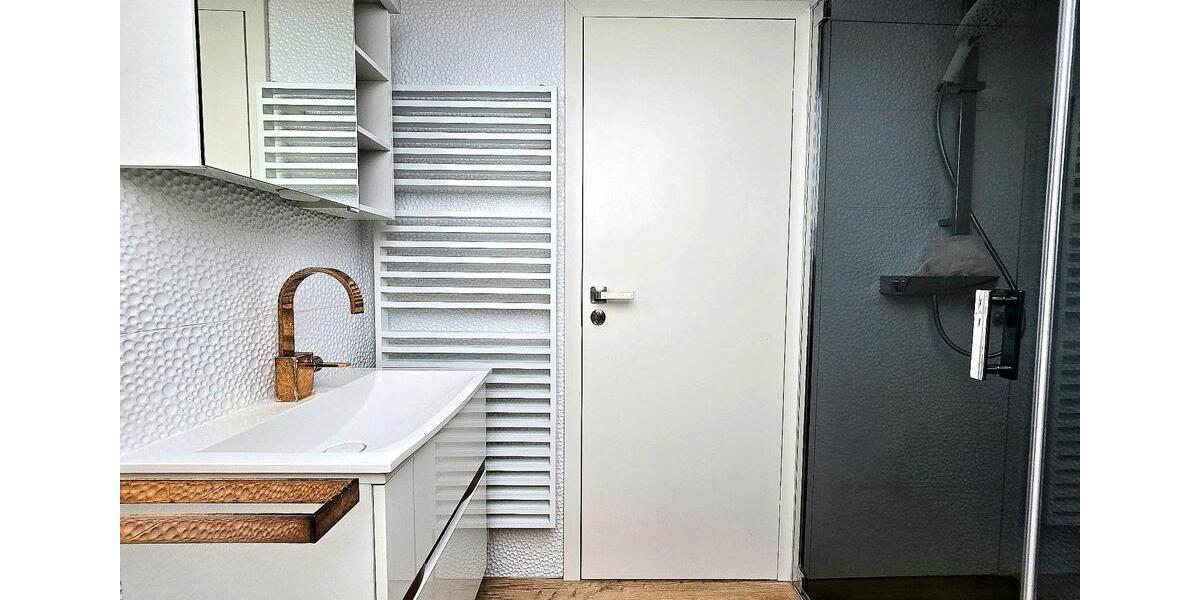 Dachgeschoßwohnung Erfurt Andreasvorstadt - 2 Zimmer, 65 m&sup2;, 1.200&euro; | Angebot:26339576