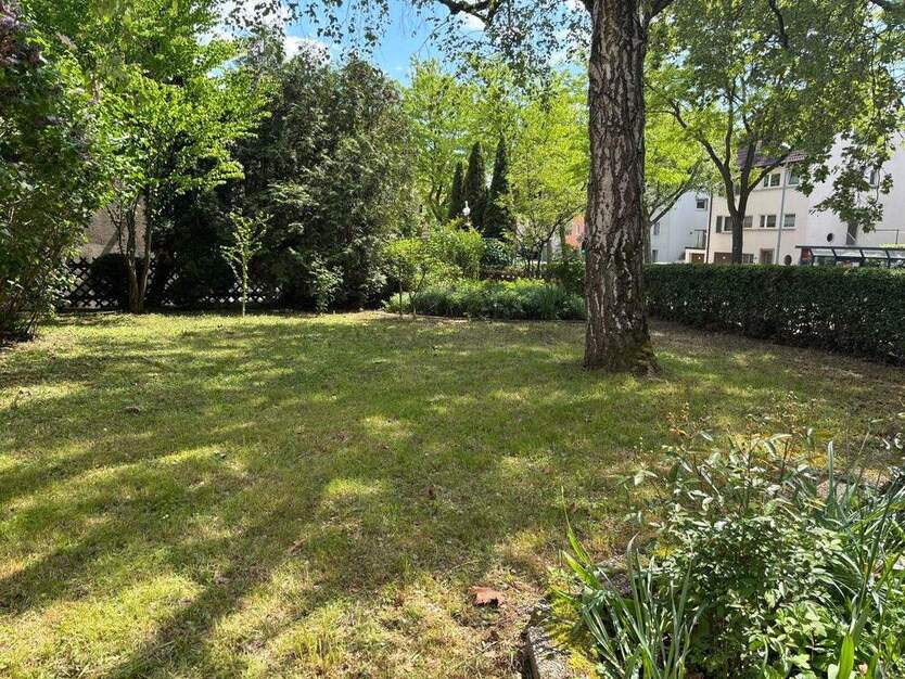 Freistehendes EFH mit großem Garten in Waiblingen zu verkaufen. 5 zimmer