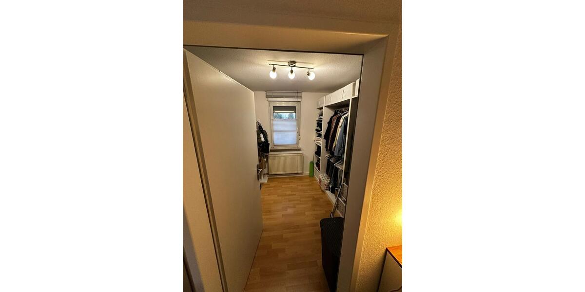 Dachgeschoßwohnung Schwetzingen - 3 Zimmer, 74 m&sup2;, 990&euro; | Angebot:26393633