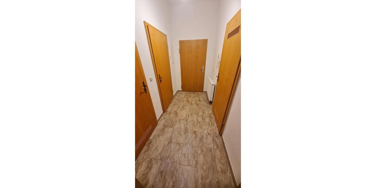 Etagenwohnung Eisleben (Lutherstadt) - 2 Zimmer, 66 m&sup2;, 396&euro; | Angebot:26405521
