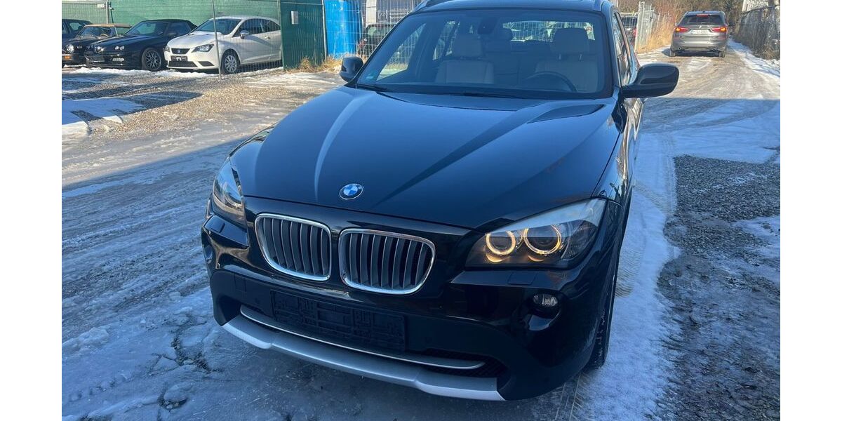 BMW X1 170.968 km 9.999 &euro; München 81829